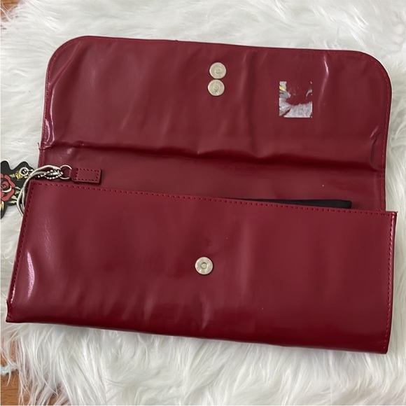 NWT Ed Hardy Wristlet - Picture 2 of 4